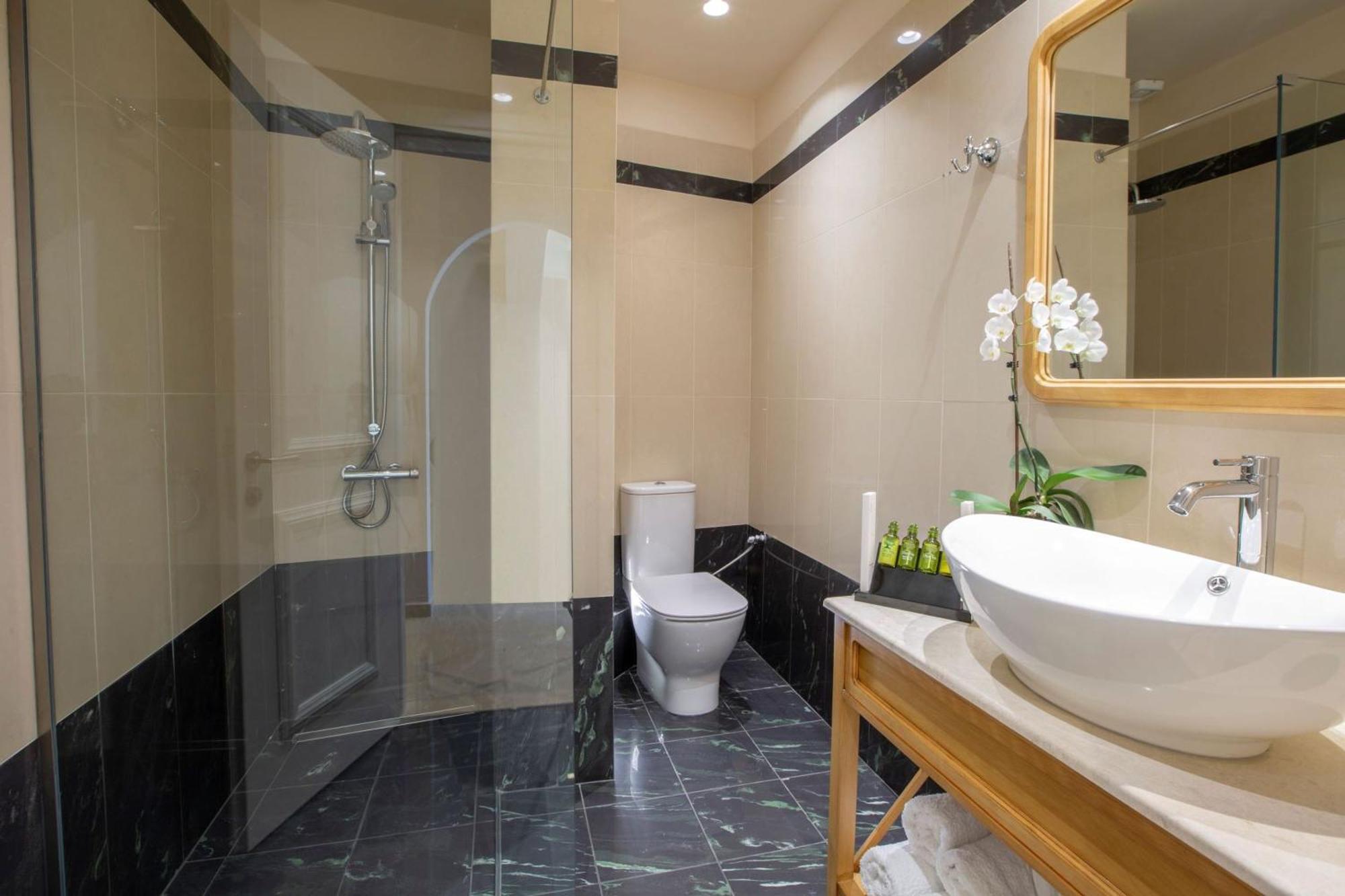 Vk Luxury Suites With Private Parking (Adults Only) Nydri (Lefkada) Exterior photo